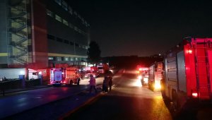 Kocaeli'de kozmetik fabrikasında çıkan yangın söndürüldü