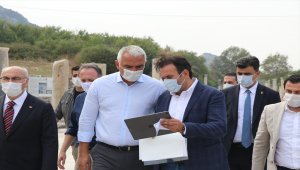 Kültür ve Turizm Bakanı Mehmet Nuri Ersoy, Efes Antik Kenti'nde incelemelerde bulundu