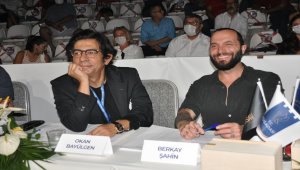 Kuşadası Festivali'nde "Altın Güvercin" Deniz Özçelik'in oldu
