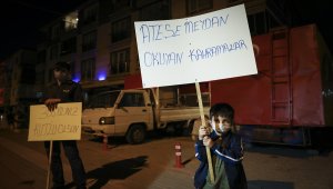 Mahalleliden itfaiye erlerine sürpriz İtfaiye Haftası kutlaması