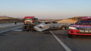 Malatya'da pikap refüje çarptı: 1 ölü