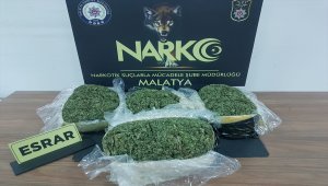 Malatya'da yolcu otobüsünde 4 kilo 40 gram esrar ele geçirildi