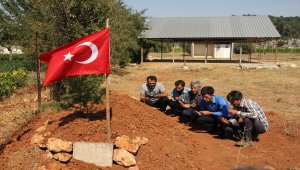 Mersin'de eşi tarafından öldürülen hamile kadın toprağa verildi