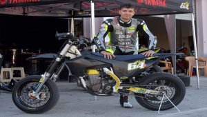 Milli motosikletçi Asrın Rodi Pak'ın hedefi dünya şampiyonluğu