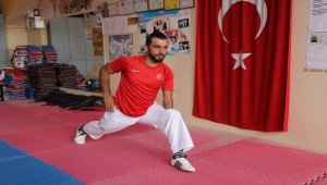 Milli tekvandocu Fatih Çelik'in Tokyo'da hedefi altın madalya 