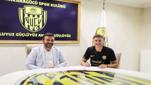 MKE Ankaragücü, Kosovalı orta saha oyuncusu Idriz Voca'yı kadrosuna kattı