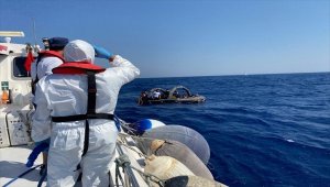 Muğla'da Türk kara sularına itilen yabancı uyruklu 54 kişi kurtarıldı