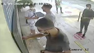 Muğla'da yardım bahanesiyle turistleri dolandırdığı öne sürülen 4 zanlı, tutuklandı