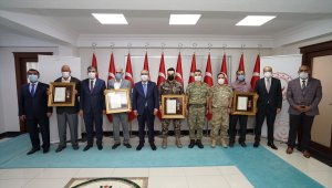 Muş'ta Devlet Övünç Madalyası ve Beratı Tevcih Töreni