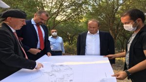 Polonya'nın Ankara Büyükelçisi Jakub Kumoch, Bathonea Antik Kazı Alanı'nı gezdi