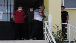 Sakarya'da üvey annesini tüfekle yaraladığı iddia edilen şüpheli tutuklandı