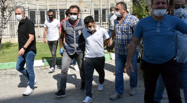 Samsun'da belediye önündeki silahlı saldırıyla ilgili 2 şüpheli tutuklandı
