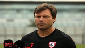 Samsunspor Teknik Direktörü Sağlam: "Hem rakiplerle hem de Kovid-19 ile mücadele ediyoruz"