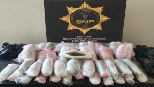 Şanlıurfa&#39;da uyuşturucu operasyonunda 2 şüpheli gözaltına alındı