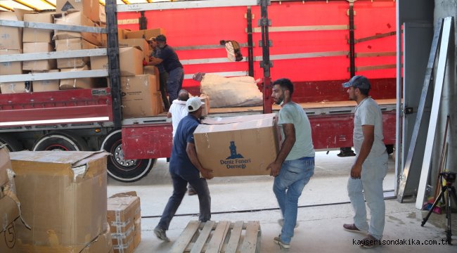 Şanlıurfa'dan Suriye'ye insani yardım