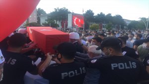 Şehit polis memuru Onur Küçük son yolculuğuna uğurlandı