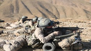 Siirt'te PKK'lı teröristlerin kullandığı sığınak imha edildi