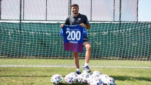 Sinan Osmanoğlu, Altınordu'da 200. lig maçına çıkacak
