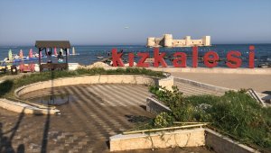 Tatilcilerin tercihi "UNESCO tescilli" Kızkalesi oldu 