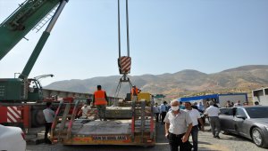 Terör örgütünün engellemelerine rağmen "Eruh-Fındık Yolu ve Tünel Projesi" sürüyor