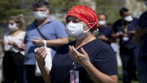 Türk Sağlık-Sen'den "Hayatını kaybeden sağlık çalışanları şehit sayılsın" talebi