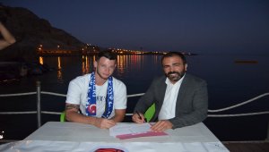 TÜRŞAD Voleybol Takımı, Rus smaçör Ruslan Galimov'u transfer etti