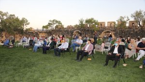 Uluslararası Turizm Filmleri Festivali'nde yarışan filmler Nevşehir Kalesi'nde gösterime sunuldu