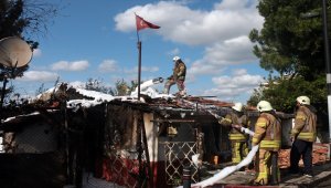 Ümraniye'de yangın