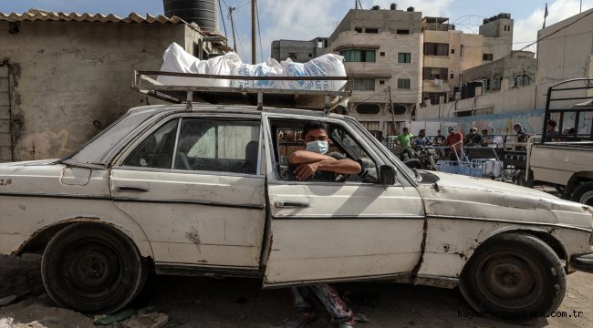 UNRWA, Gazze'de Kovid-19 nedeniyle ara verdiği yardım faaliyetlerini yeniden artırmaya başladı