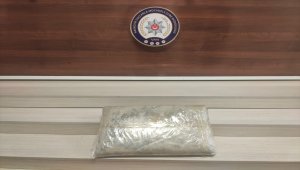 Van&#39;da gıda kolisinde 10 kilo 120 gram eroin ele geçirildi