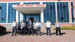 Van'daki STK'lardan Erol Mütercimler hakkında suç duyurusu