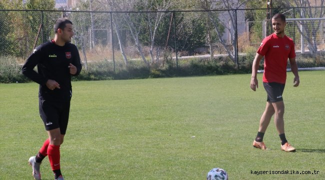 Yozgatspor'da 12 futbolcu, 3 antrenör ve 1 masörün Kovid-19 testi pozitif çıktı