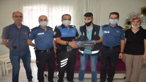 Zihinsel engelli "Polis Onur" en büyük hayali olan polis üniformasıyla bir gün geçirdi 