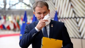 AB, İngiltere ile müzakerelere devam kararı alırken, anlaşmazlığa karşı üyeleri uyardı