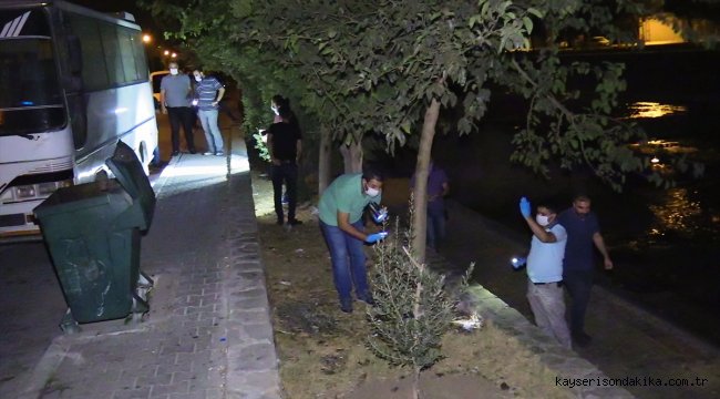 Adana'da sokağa ses bombası atan şüpheli yakalandı
