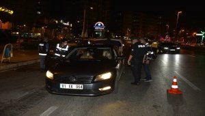 Adana'daki denetimlerde çeşitli suçlardan aranan 36 kişi yakalandı