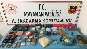 Adıyaman'da toprağa gömülü patlayıcı ele geçirildi