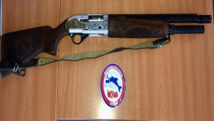 Afyonkarahisar'da maske takmayan 12 kişiye 10 bin 800 lira ceza kesildi