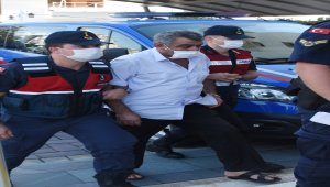 Antalya'da 61 litre sahte içki ele geçirildi
