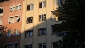 Antalya'da evde meydana gelen patlamada 1 kişi yaralandı