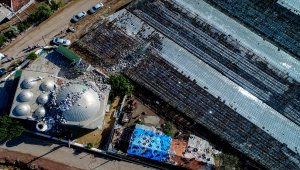 Antalya'da fırtınanın neden olduğu hasarın yaraları sarılmaya çalışılıyor