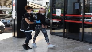 Antalya'da uyuşturucu operasyonunda iki zanlı tutuklandı
