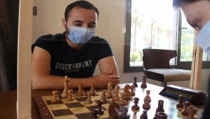 Apaydın Kapalı Hızlı Satranç Turnuvası, İzmir'de yapıldı
