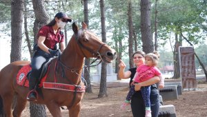 Atlı polislerden, Kanuni Sultan Süleyman Kent Ormanı'nda denetim