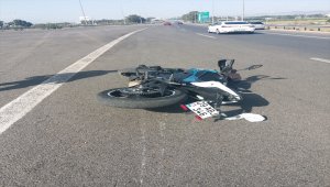Aydın'da bariyerlere çarpan motosikletli öldü