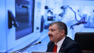 Bakan Koca: "(Kovid-19 vakaları) İstanbul'da son bir ayda yüzde 50 artış, Ankara'da ise son bir ayda yüzde 60 azalma görüldü." 
