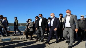 Bakanlar Ersoy ile Karaismailoğlu Seferihisar'da incelemede bulundu