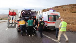 Balıkesir'de dere yatağına devrilen otomobildeki 2 çocuk öldü, 3 kişi yaralandı
