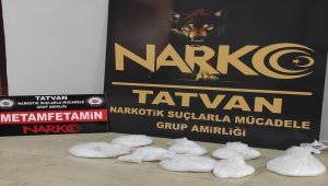 Bitlis'te bir otomobilde 2 kilo 780 gram sentetik uyuşturucu bulundu