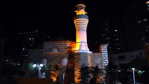 Bursa'da restore edilen tarihi Kefensüzen Camisi yeniden ibadete açıldı